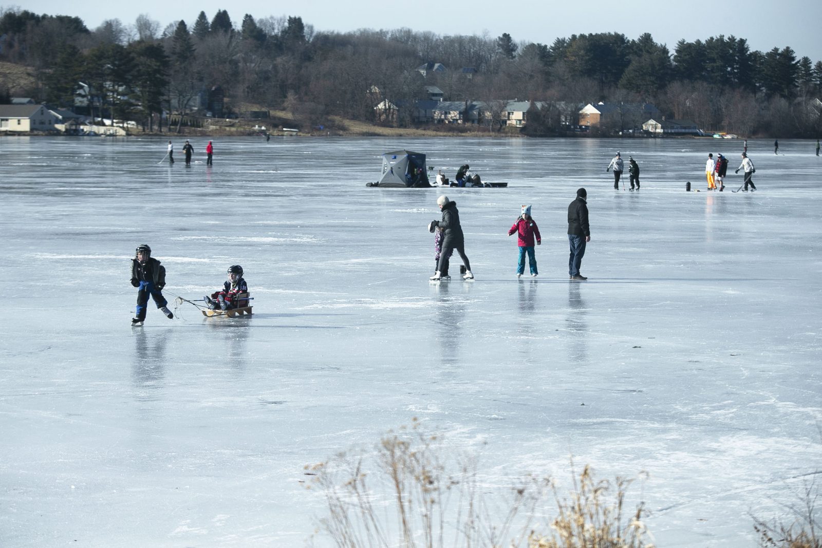 Plenty To Do On Frozen Lake Gardner In Amesbury The Town Common