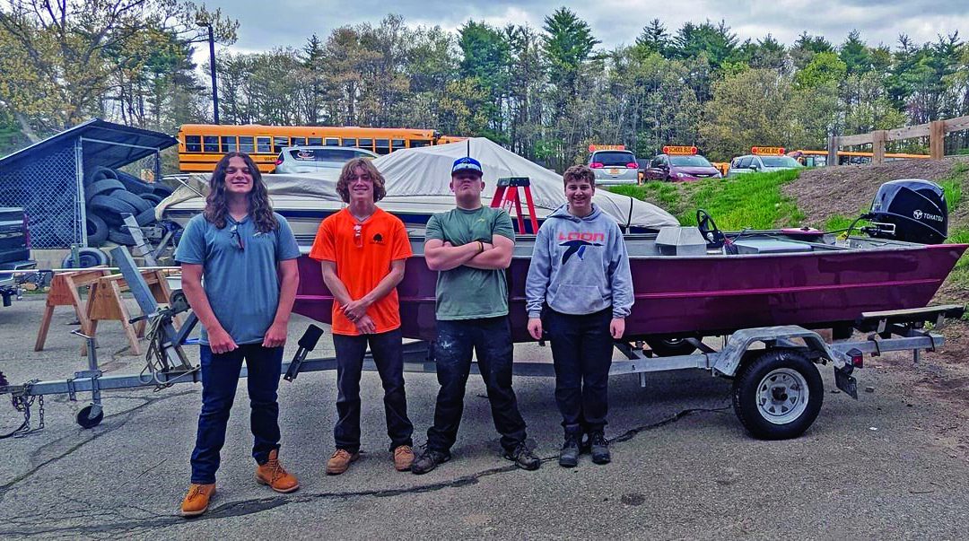 Whittier Tech Marine Technology Students Repair Boat for Amesbury Fire Department
