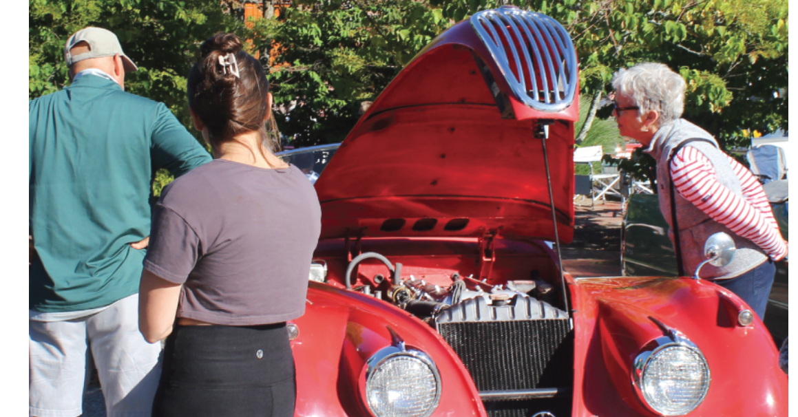 Newburyport Vintage Vehicles Took Over Shopping District!